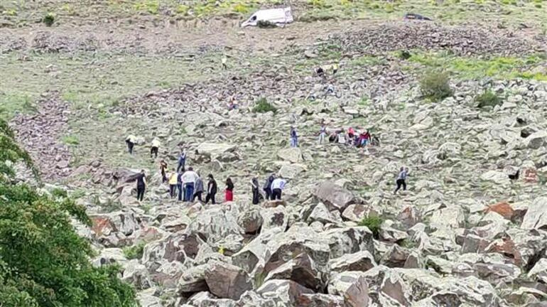 Son dakika... 500 metre yuvarlandı Bir astsubay şehit oldu, biri avukat 3 kişi hayatını kaybetti