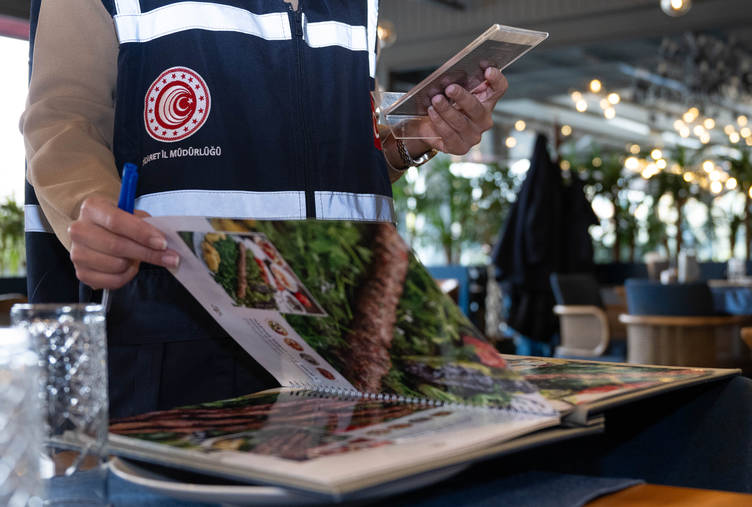 İzmir'de gıda işletmelerine fiyat denetimi