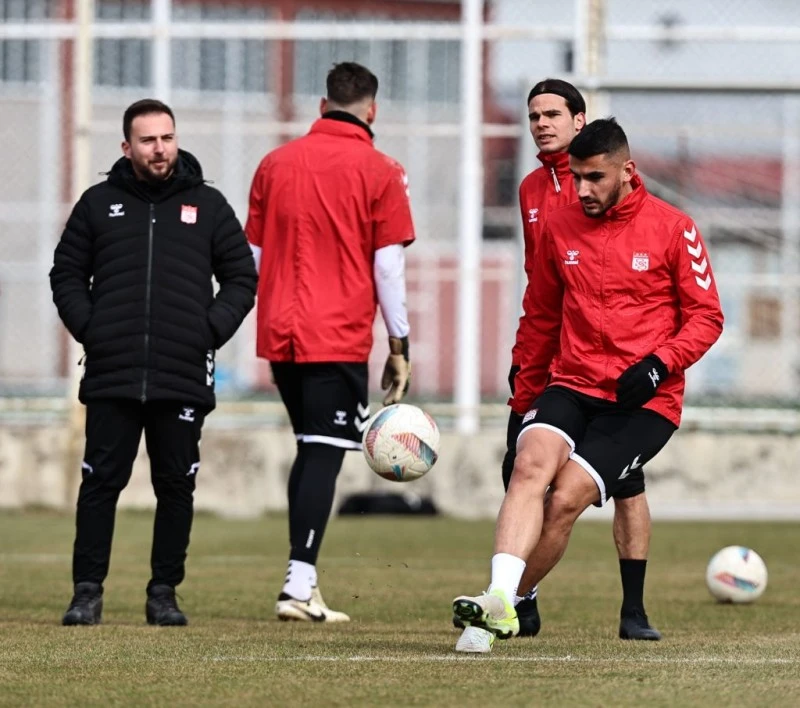 Sivasspor'un Zorlu Trabzonspor Maçı Öncesi Son Stratejik Hazırlıkları