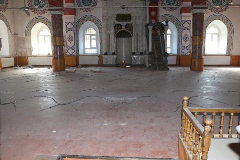 Sivas'ta Keşfedilen 600 Yıllık Tarihi Cami Ziyaretçilerini Bekliyor