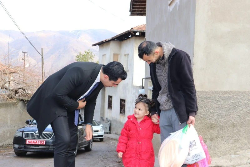 Divriği Kaymakamı Konuştu: Sıkılmadık El, Çalmadık Kapı Bırakmayacağız