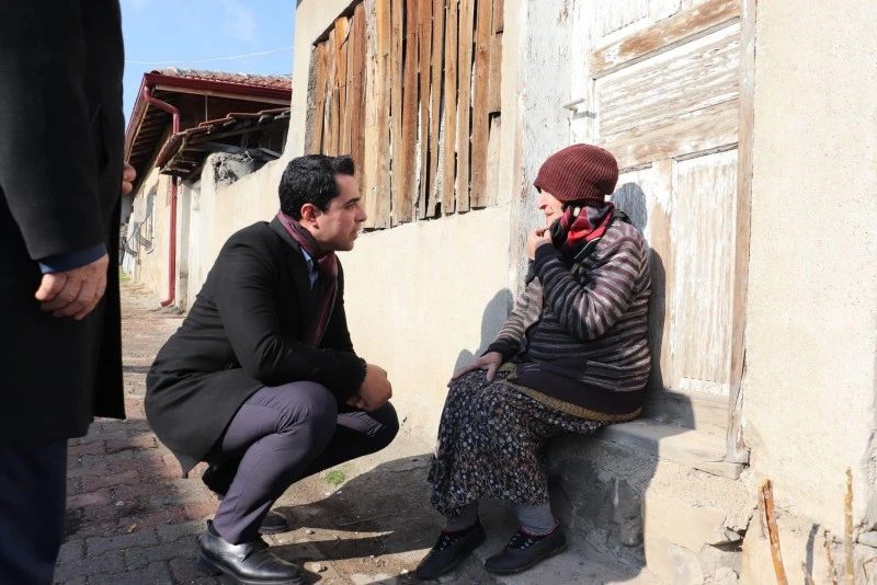 Divriği Kaymakamı Konuştu: Sıkılmadık El, Çalmadık Kapı Bırakmayacağız