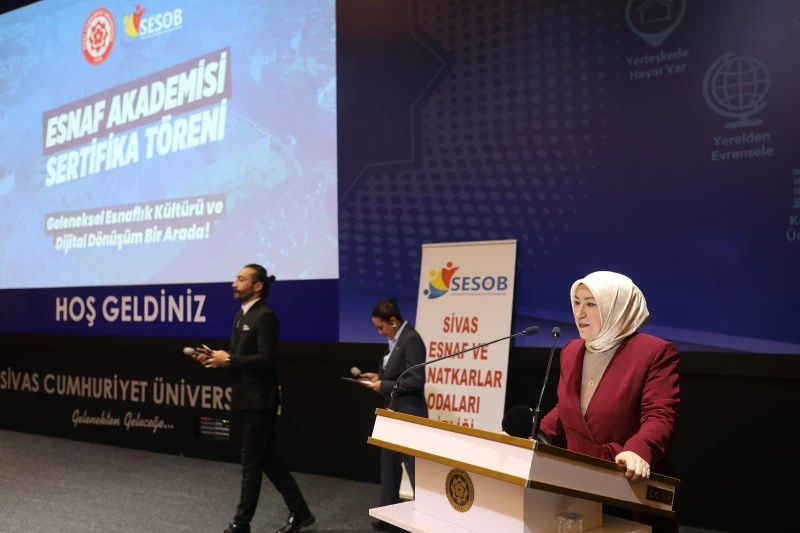 50 Yılını Dolduran Esnaflara Özel Plaket