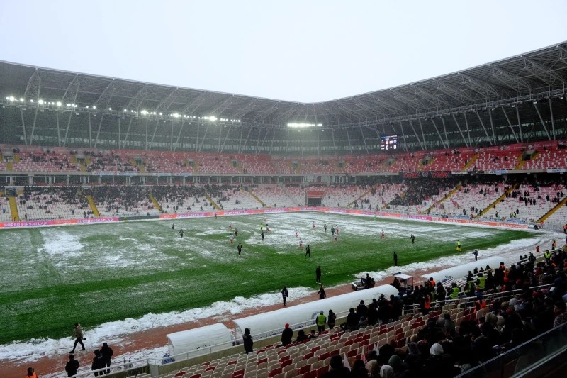 Trendyol Süper Lig 23. Haftasında Sivasspor - Beşiktaş Maçı