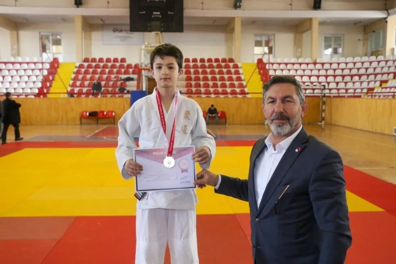 Sivas'ta Küçükler Judo İl Birinciliği Müsabakaları Tamamlandı