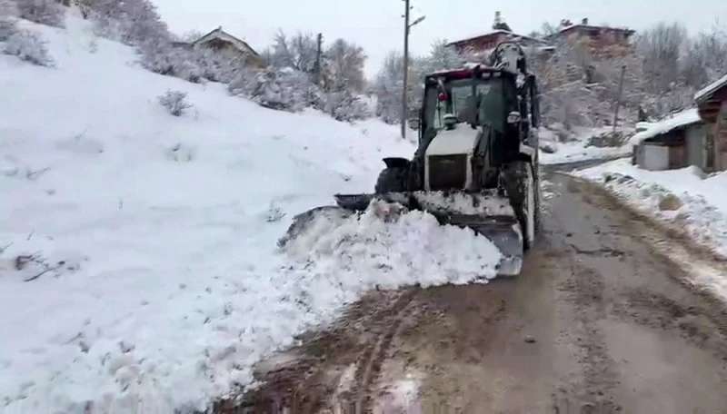 Sivas'ta Kar Yağışı Etkili Oluyor