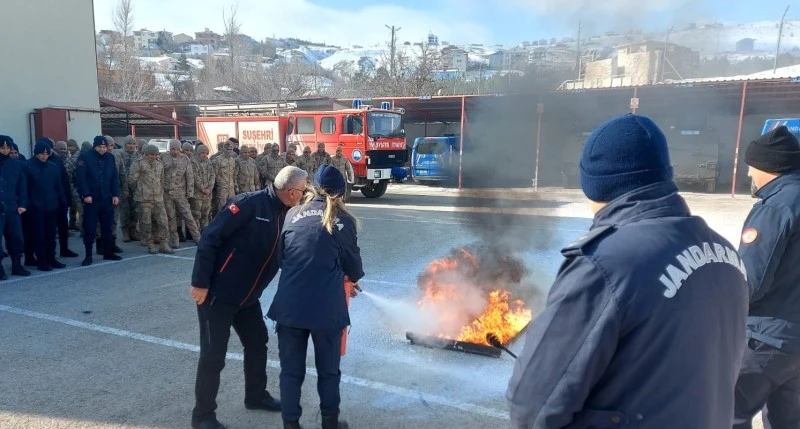 Suşehri'nde Yangın Tatbikatı Gerçekleştirildi