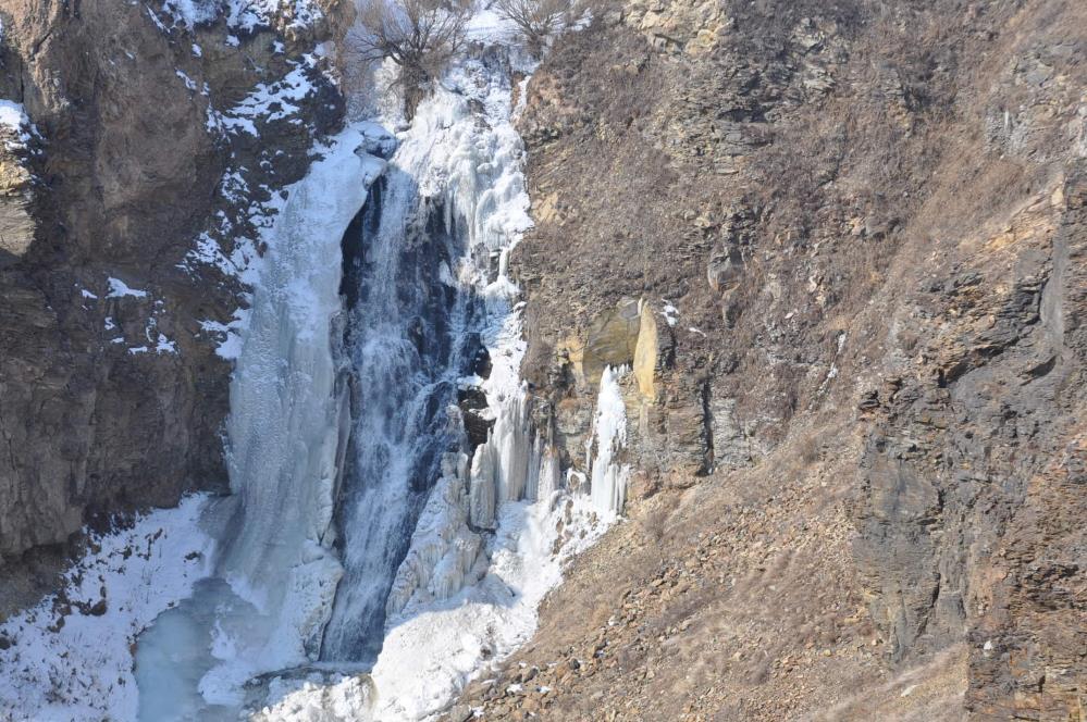 Kars'ta Donmuş Doğa Manzaraları