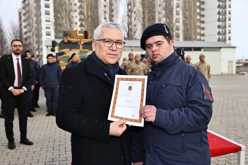 Özel Gereksinimli Bireyler Askerlik Heyecanı Yaşadı