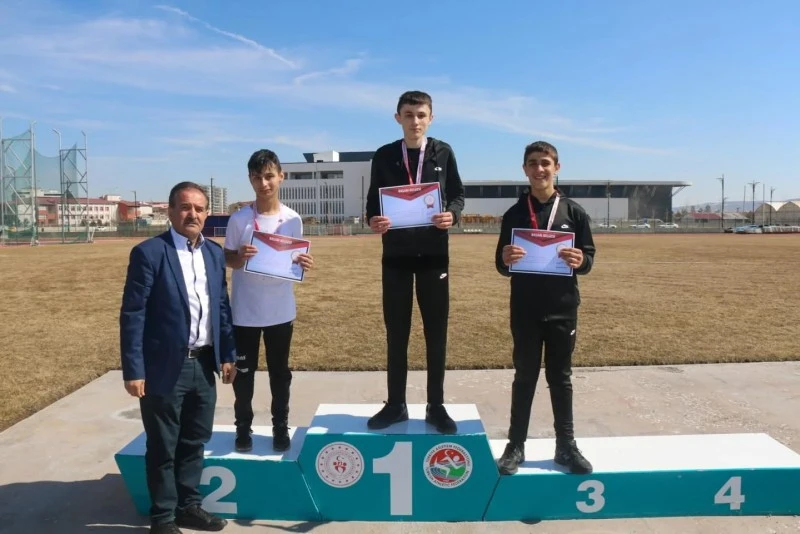 Sivas'ta Özel Sporcular Atletizm Müsabakaları Yapıldı