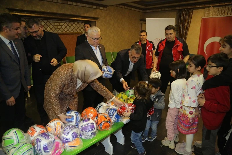 Vakıflar Bölge Müdürlüğü'nden İftar Programı